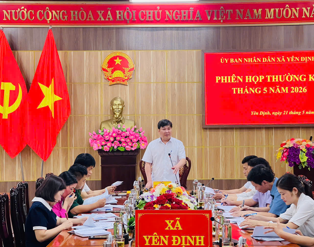 Anh-tin-bai